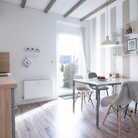 Frija Apartment *